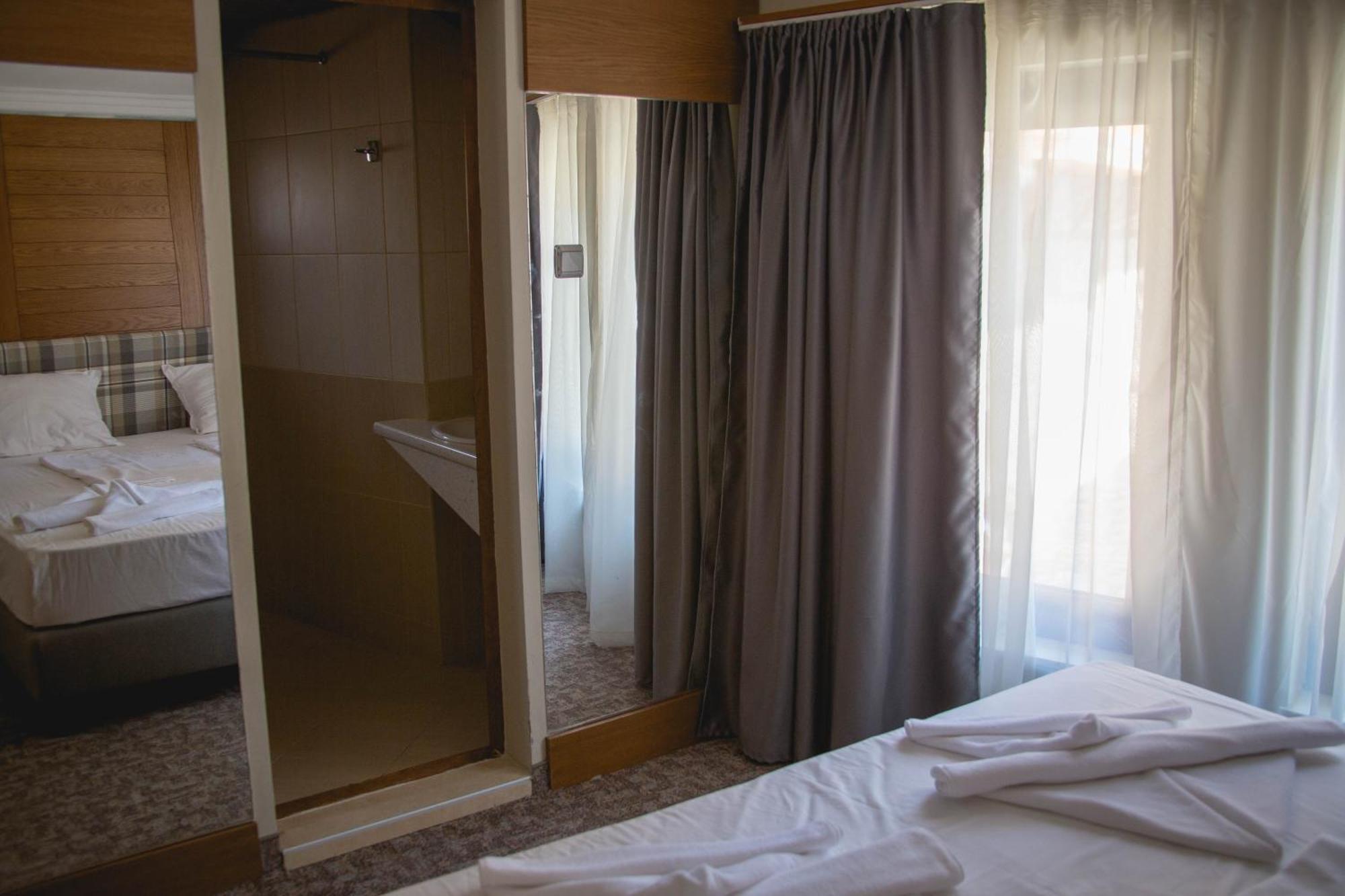 Prince Cyril Hotel Nesebar Exterior foto